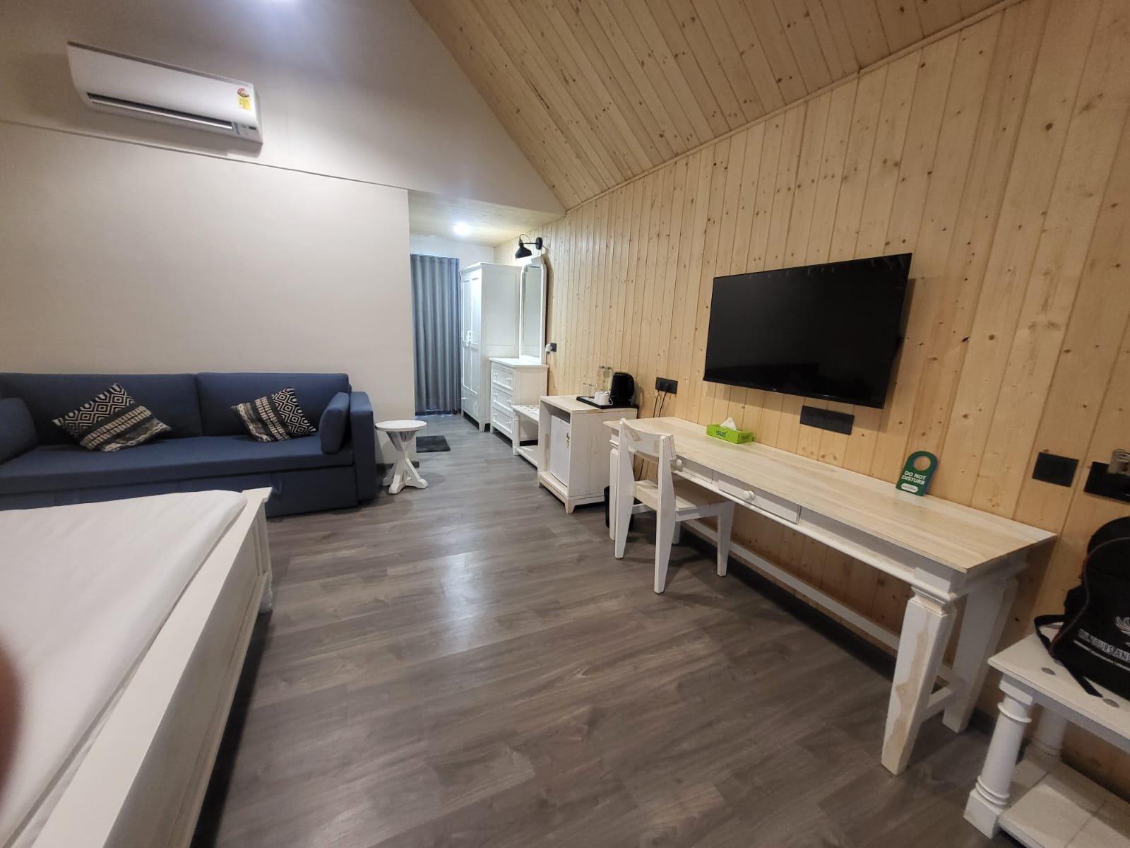 Hotel and resort work